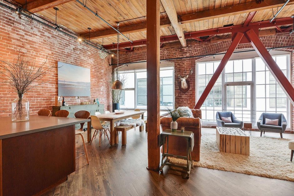 Уютная комната на мансарде