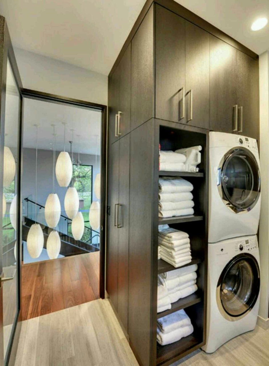 Гардеробная со стиральной машиной