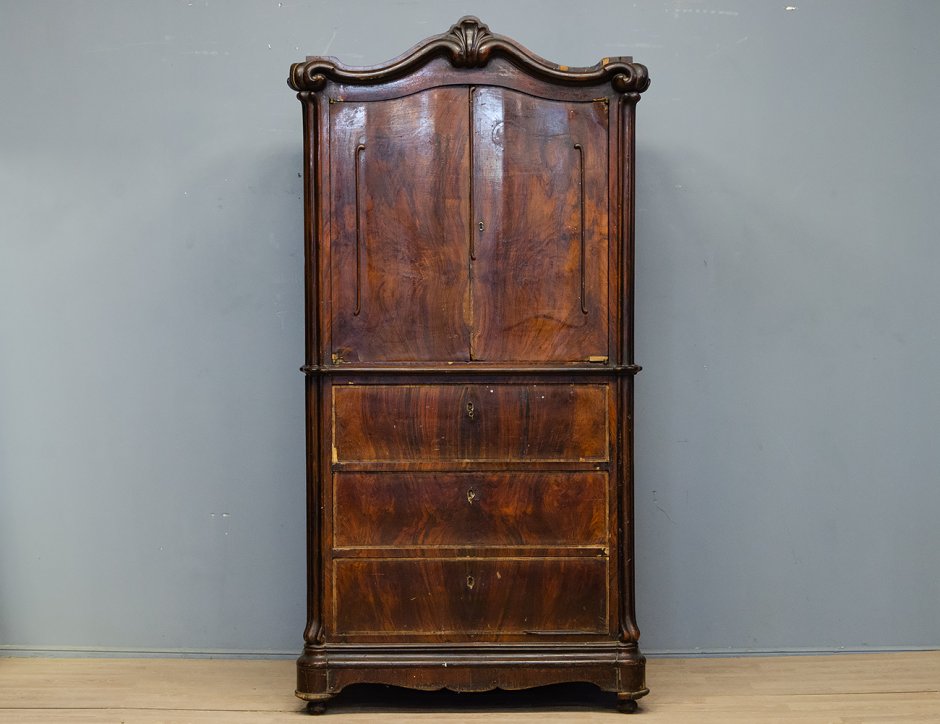 Шкаф начало 20 века платяной