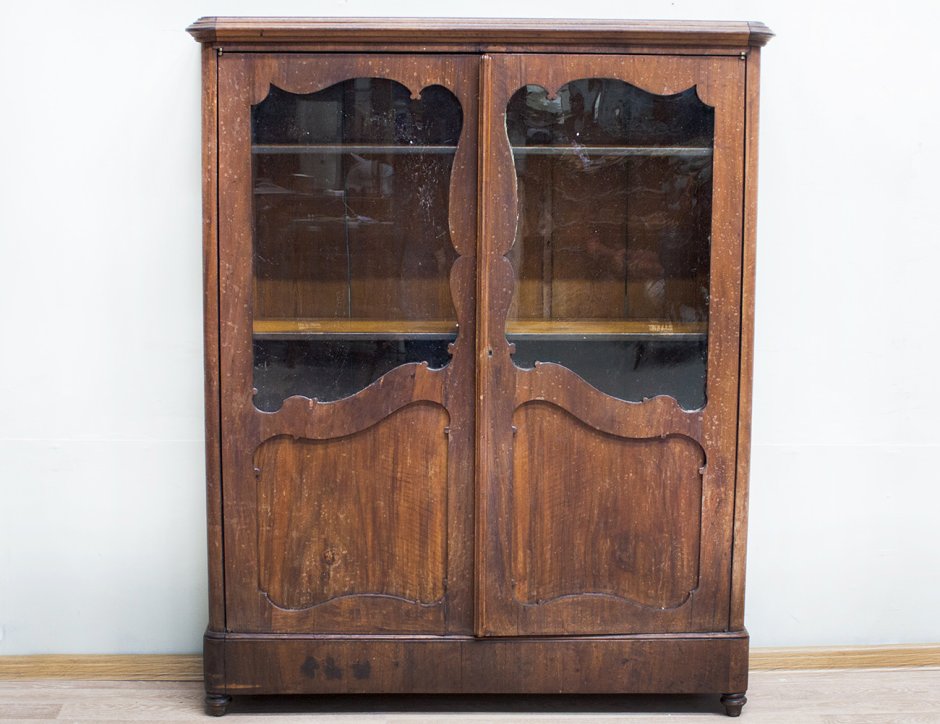 Дореволюционный шкаф