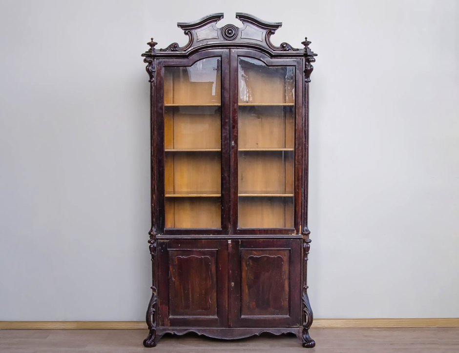 Книжный шкаф Готика