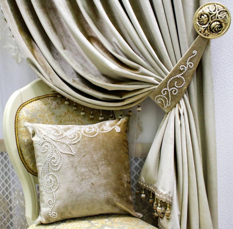 Красивое окно в интерьере