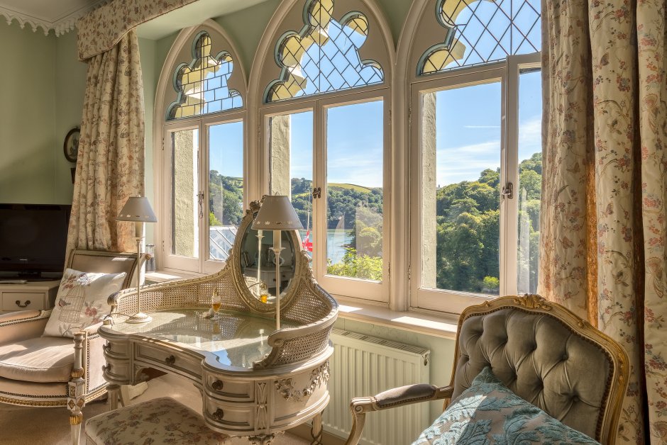 Шторы в двух цветах с кистями