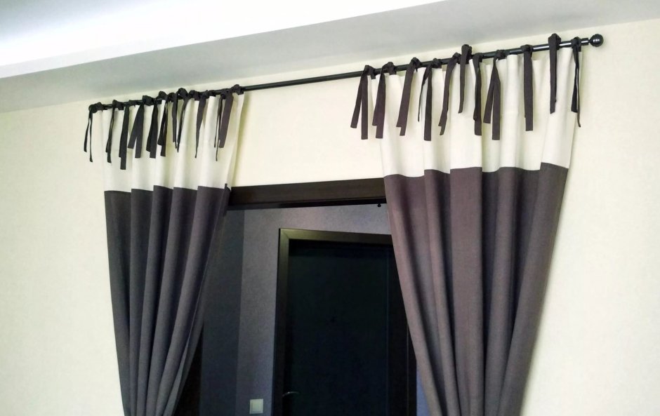 Карниз на дверной проем