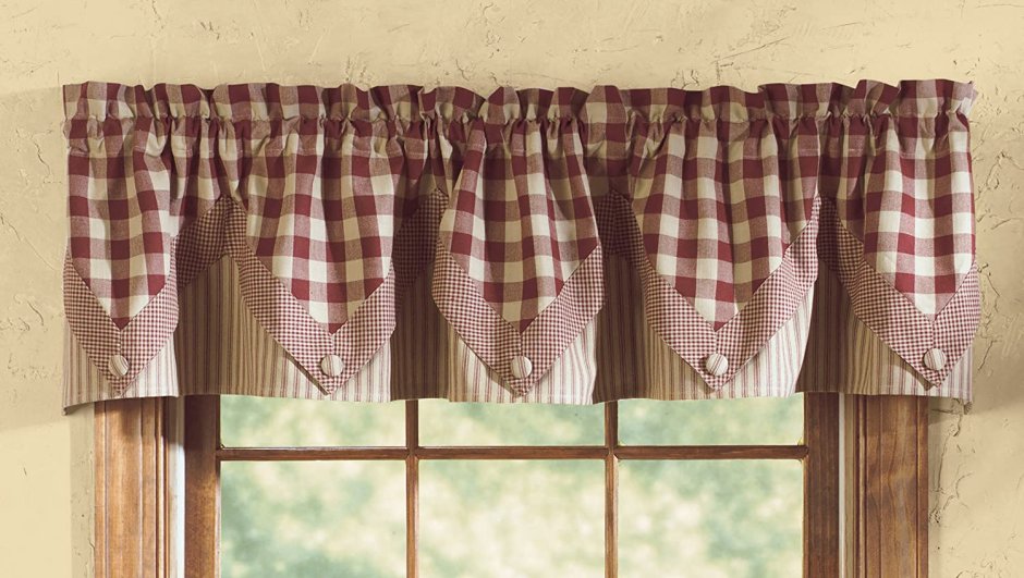 Шторки короткие в деревню