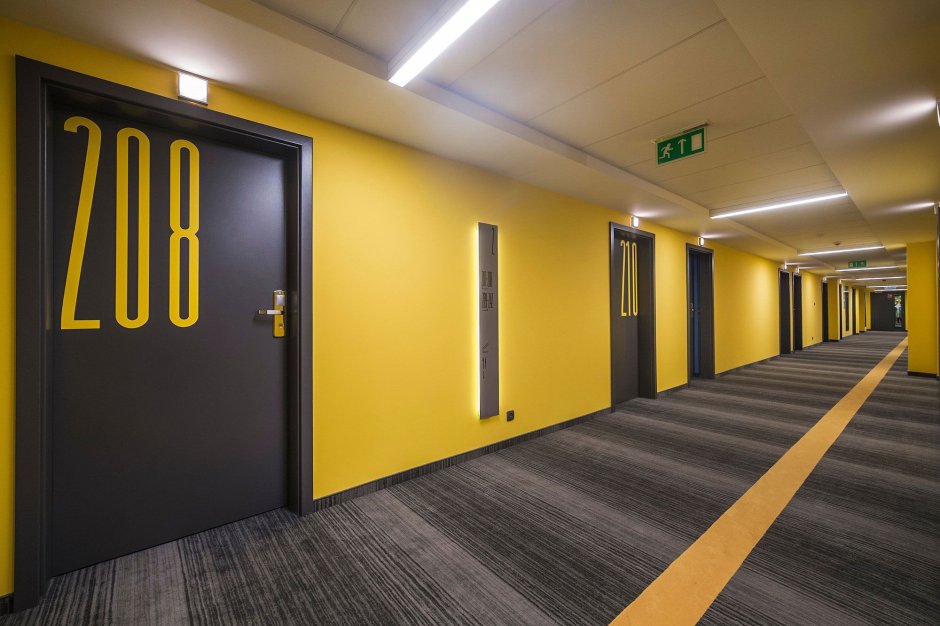 Холл коридор КРОСТ