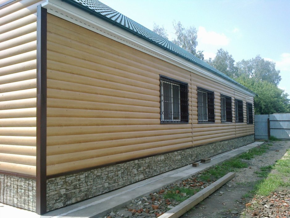 Обшивка стен профнастилом