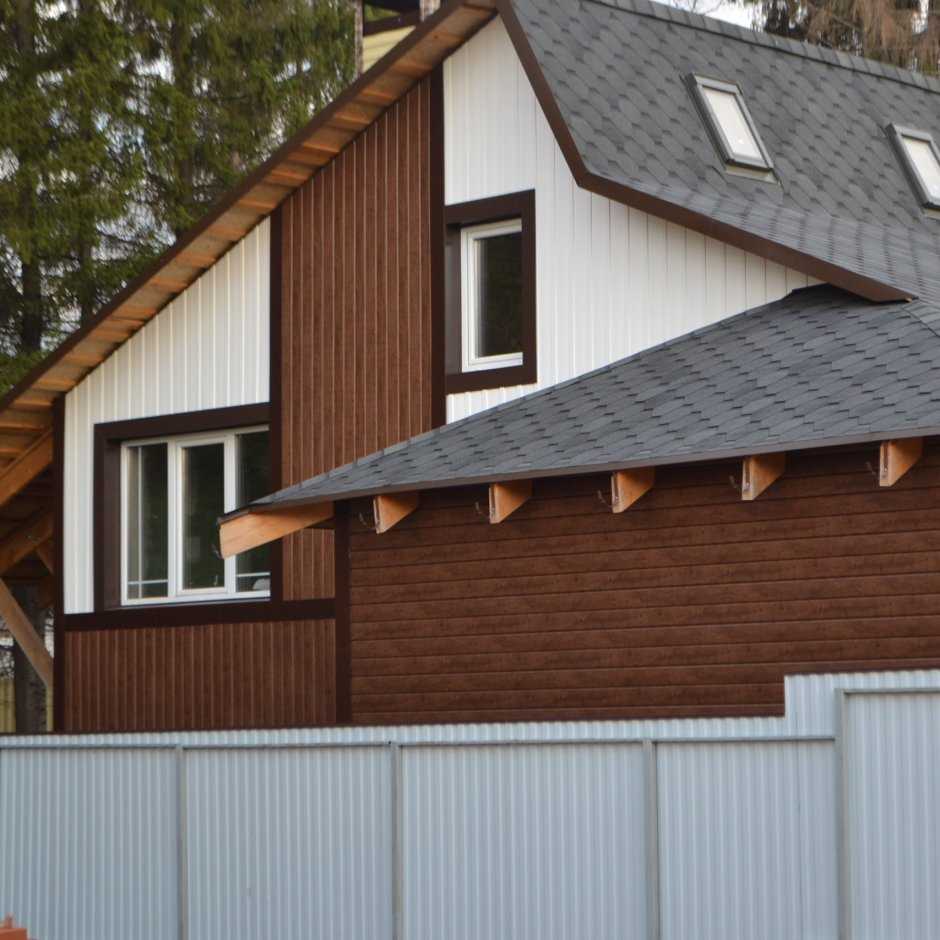 Белая крыша из профнастила