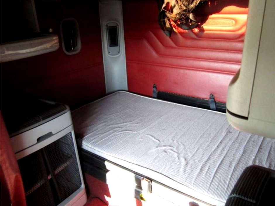 Freightliner Century class кабина