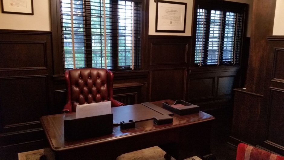 Офис в стиле ретро