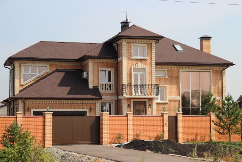 Коттедж из кирпича