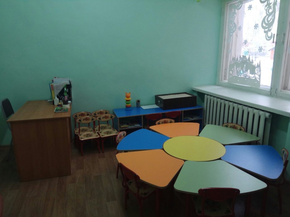Стол в кабинет психолога