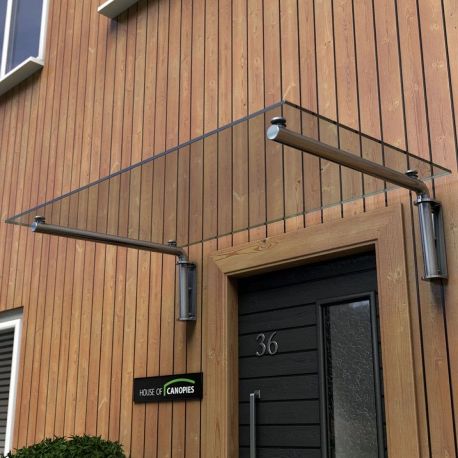 Стеклянный козырек над входом