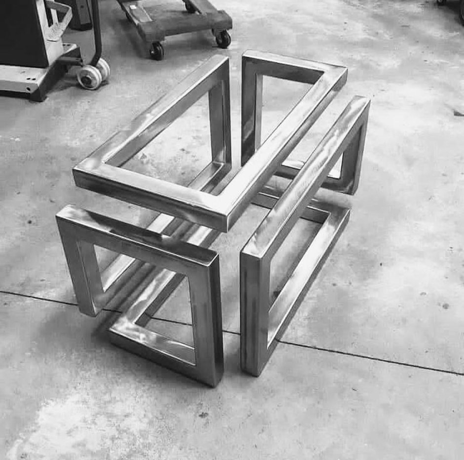 Необычные изделия из профильной трубы