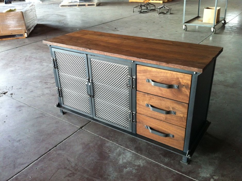 Полки в стиле лофт