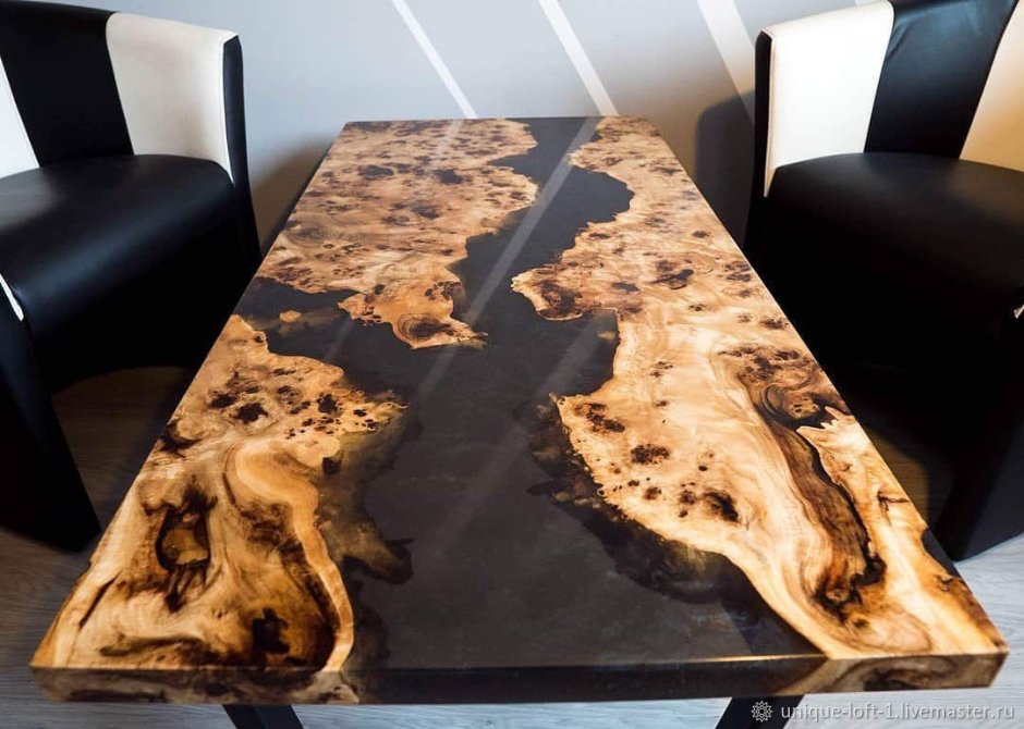 Стол из слеба черная река