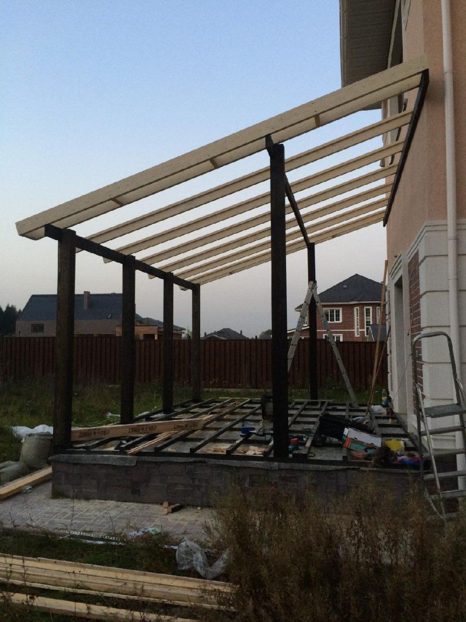 Односкатная каркасная веранда