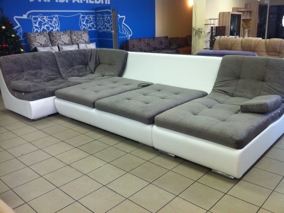 Небольшой диван в гостиную