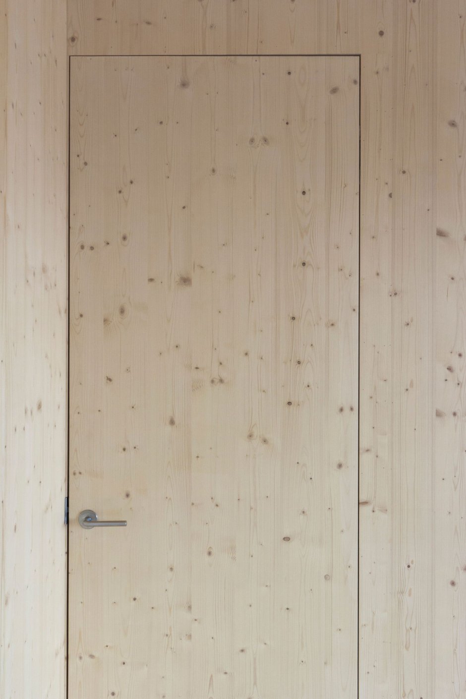 Резная дверь из фанеры