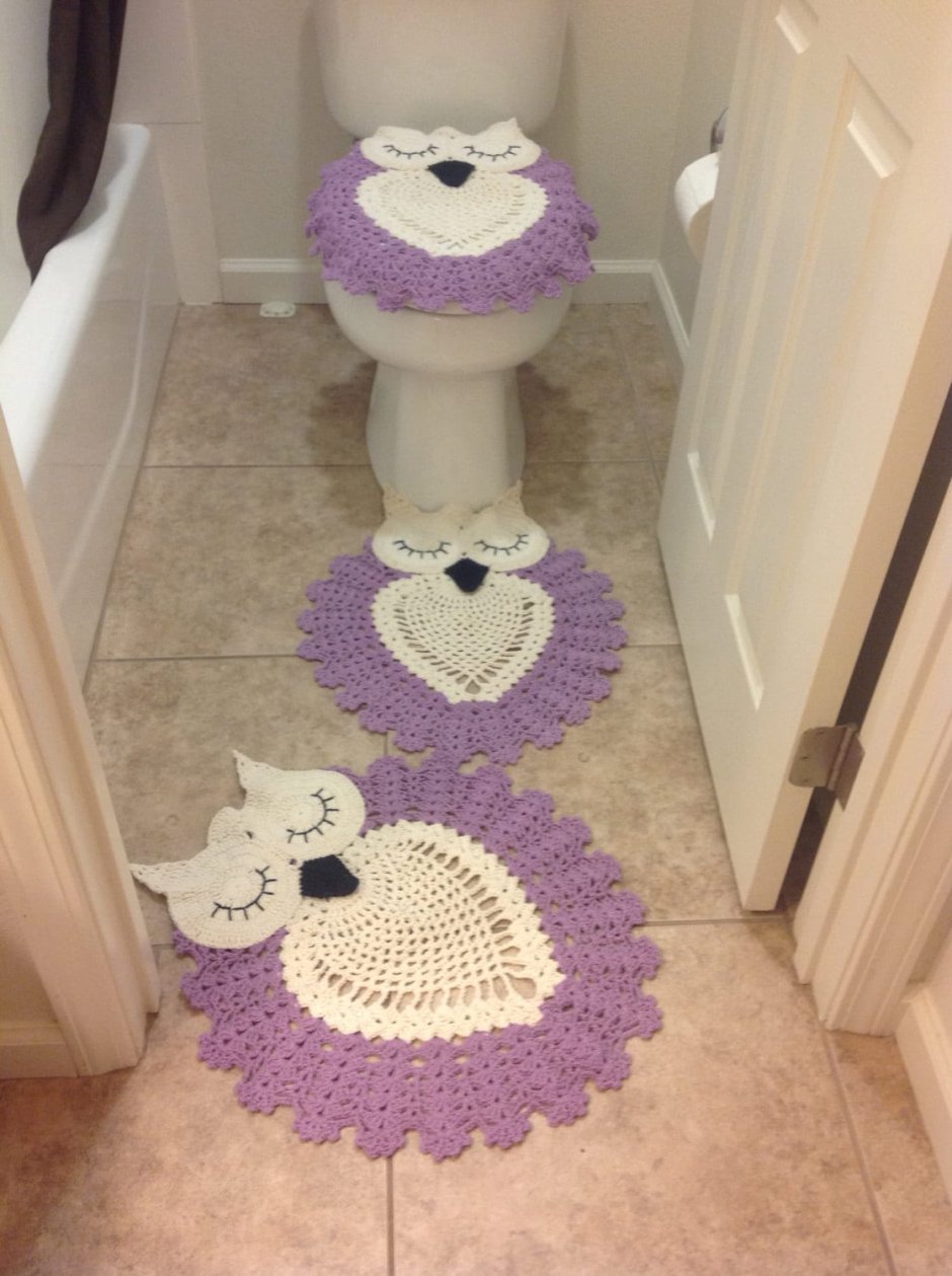 Вязаные коврики для ванной