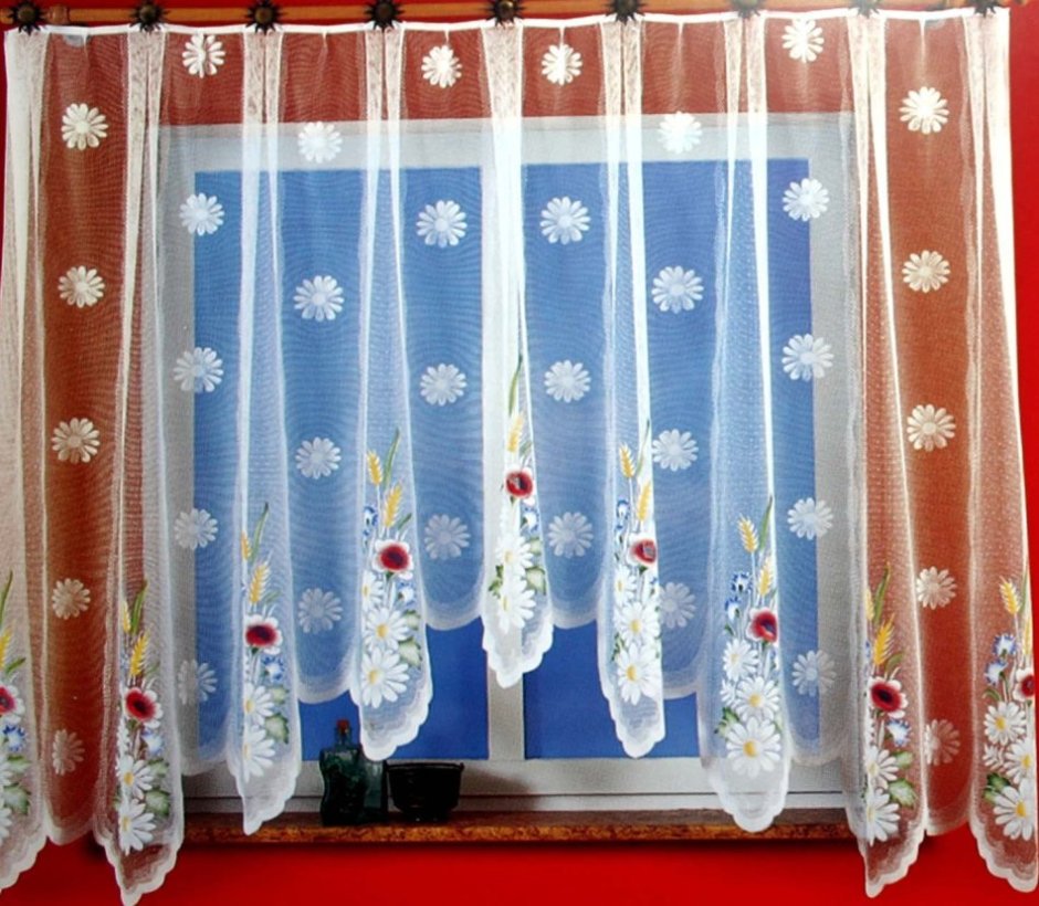 Пошив штор для дачи для маленьких окон из лоскутков ткани