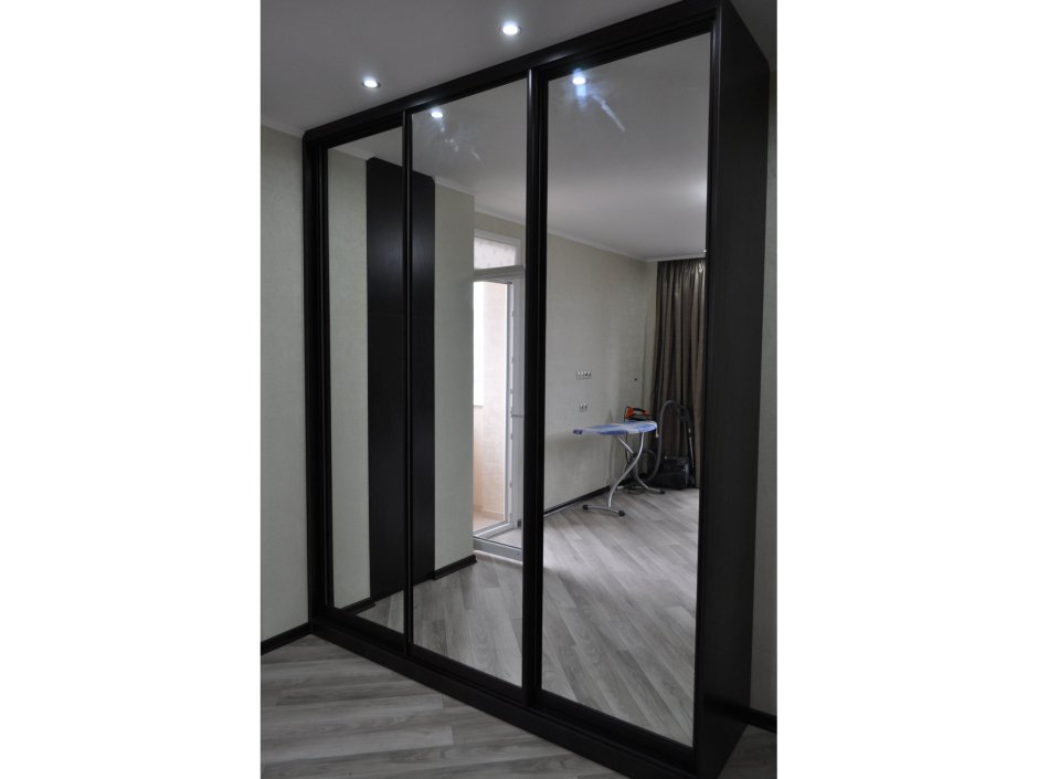 Зеркала в интерьере прихожей