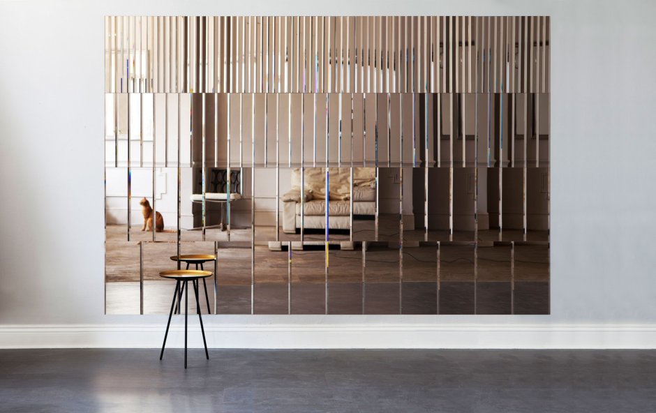 Зеркальное панно с подсветкой