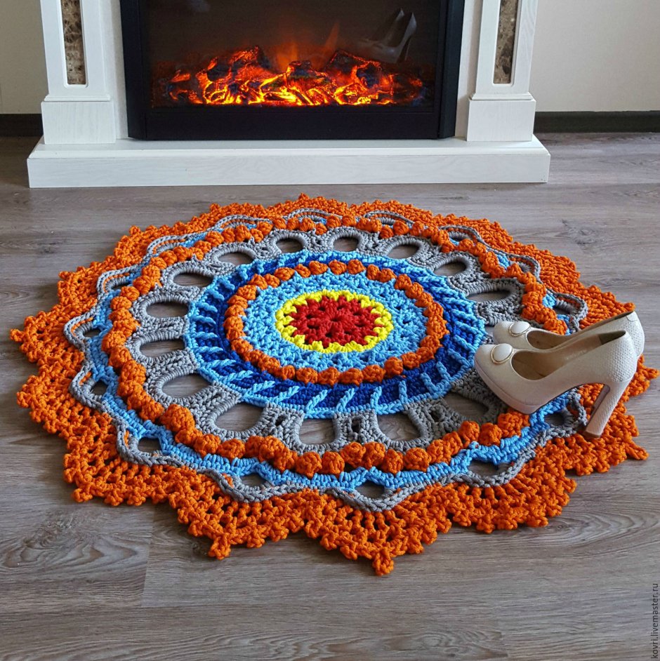 Вязаные коврики крючком