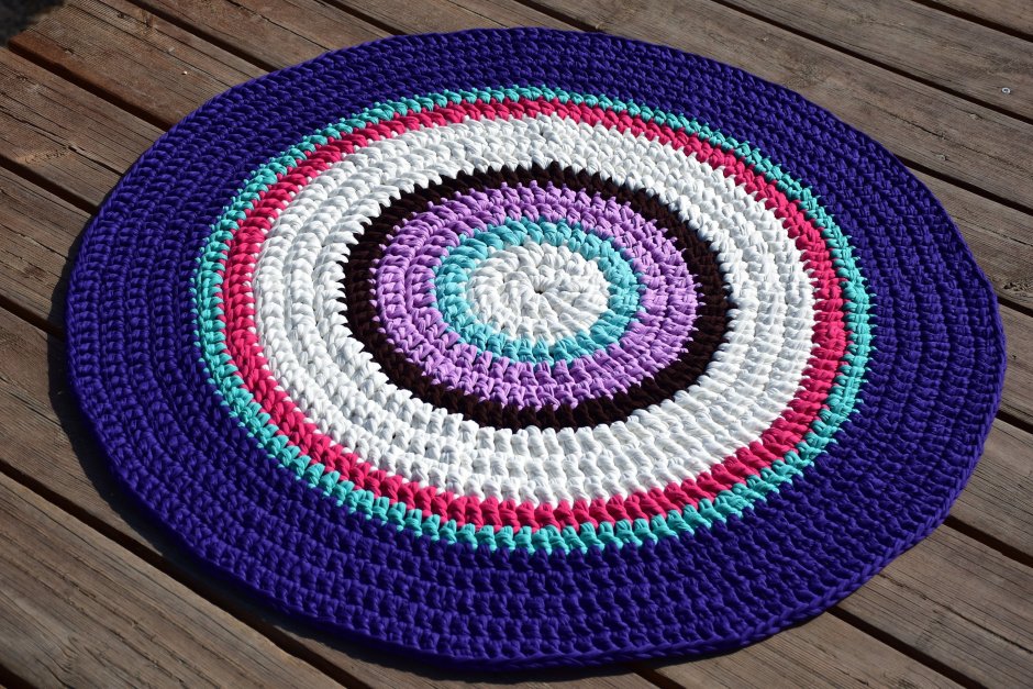 Вязаные круглые коврики крючком