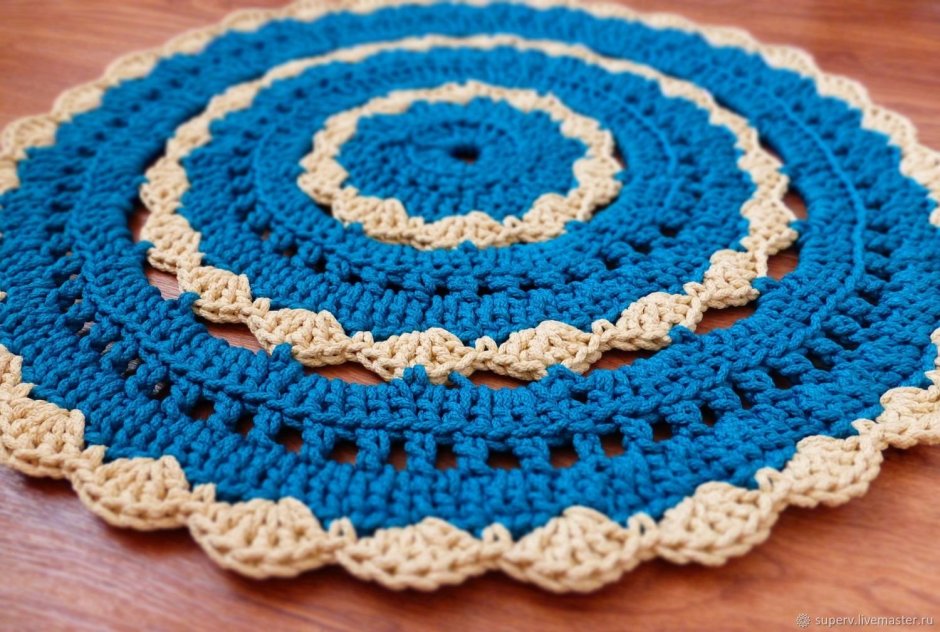 Вязаные коврики крючком