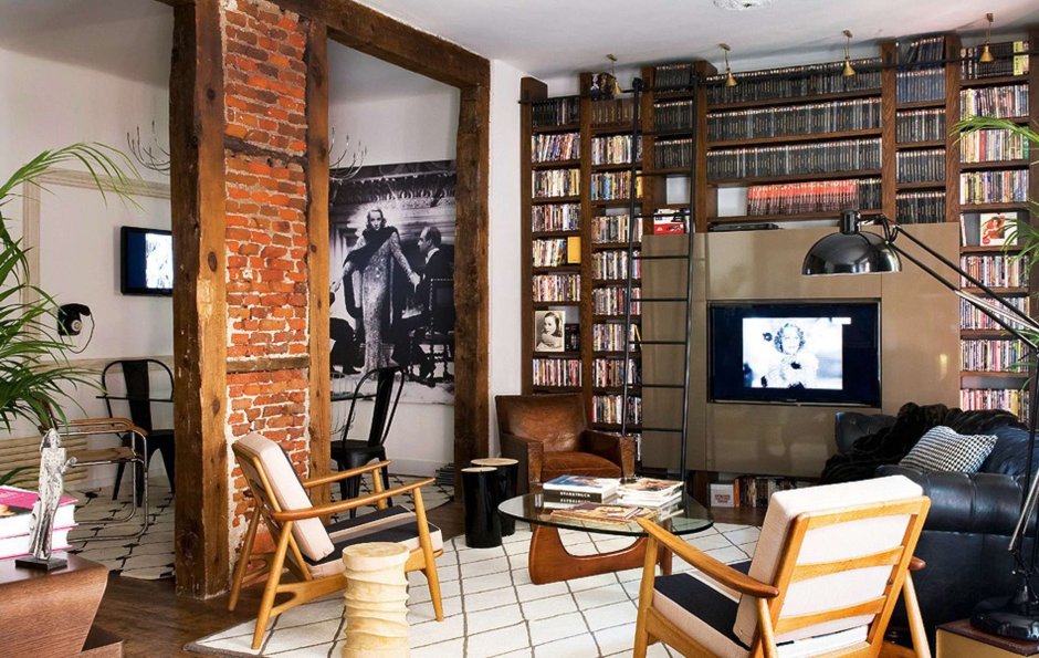 Библиотека в стиле лофт в доме