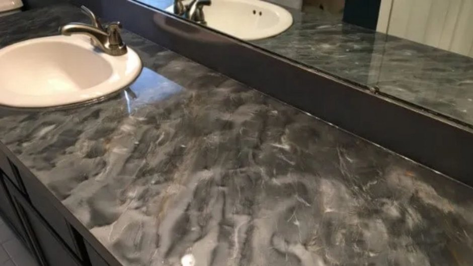 Галька в интерьере ванной