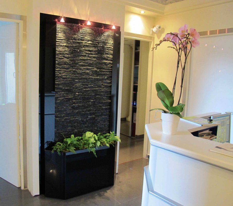 Настенный водопад для квартиры