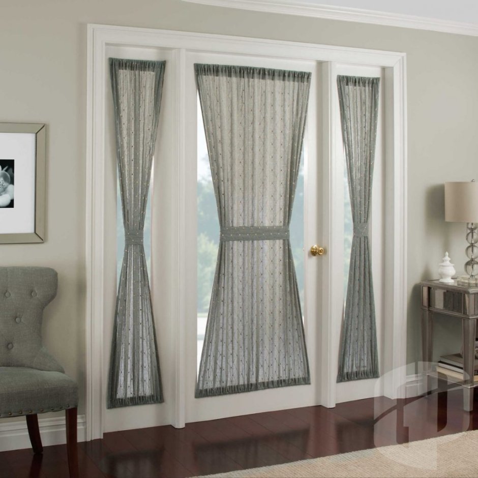 Шторы на витражные окна