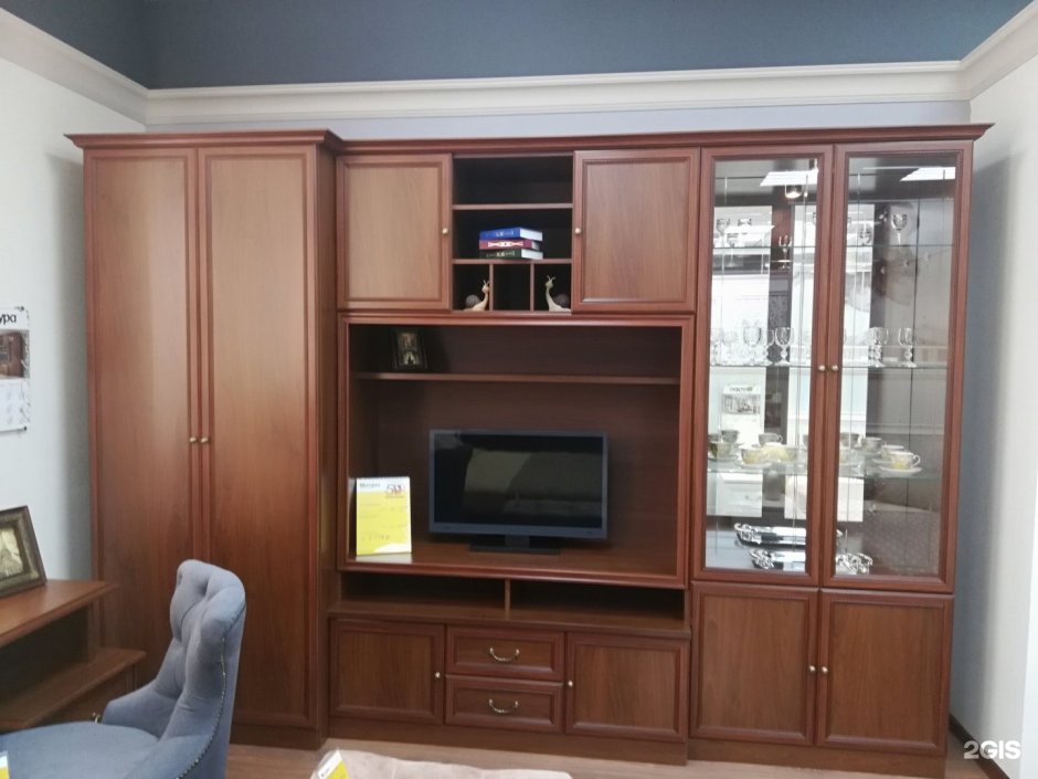 Шкаф витрина Ровена Шатура