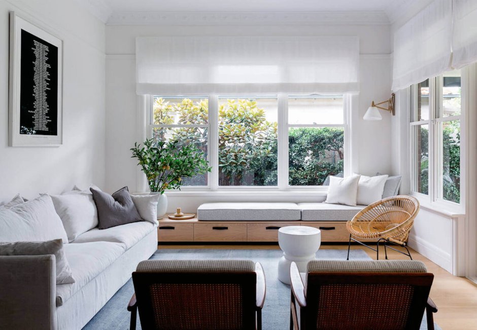 Окно в интерьере