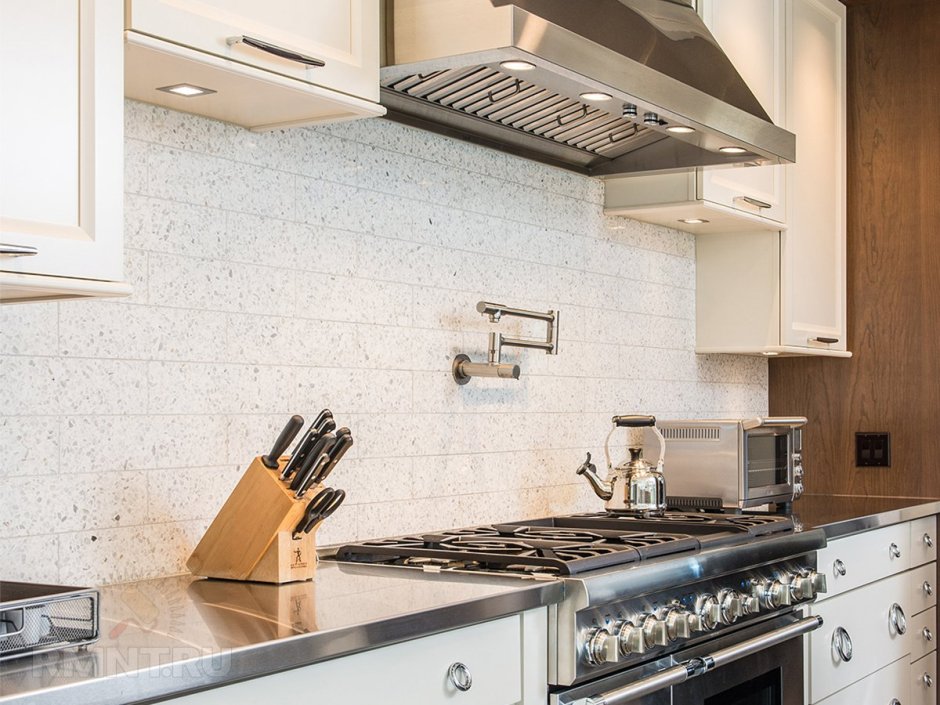 Pot Filler кран над плитой