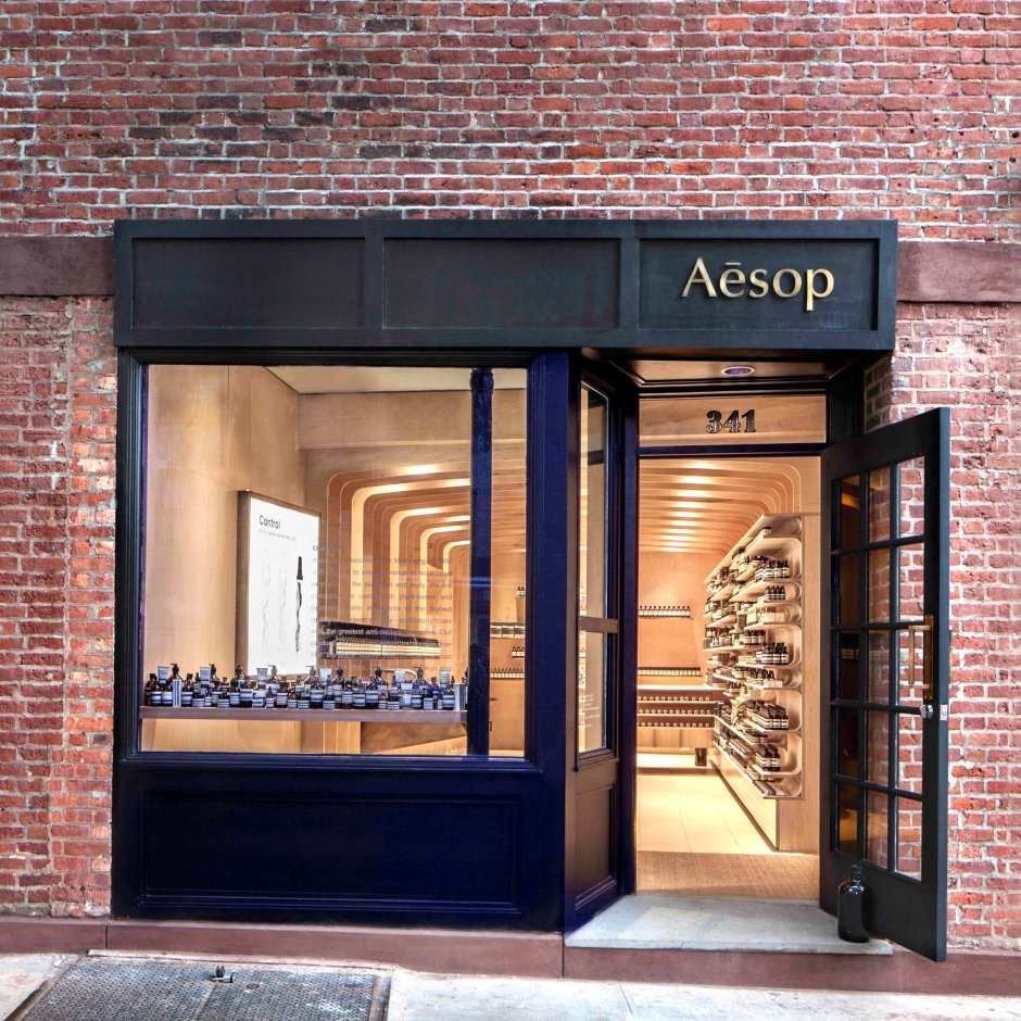 Интерьер салона красоты снаружи