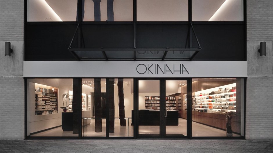 Витрина магазина овальной формы