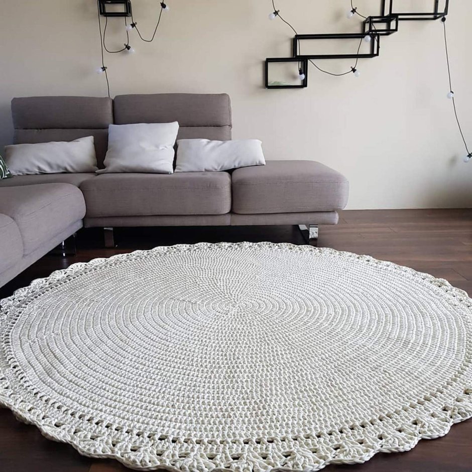 Прямоугольный коврик из трикотажной пряжи