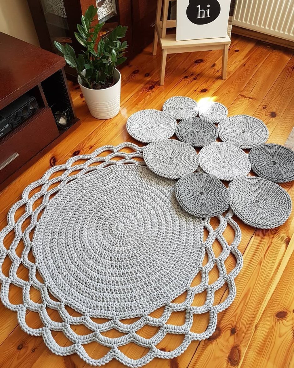 Вязаный ковер