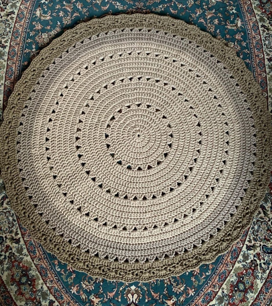 Круглый ковер крючком