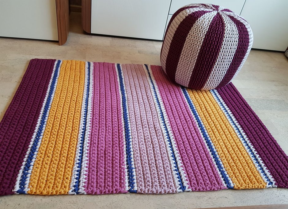 Вязаные коврики