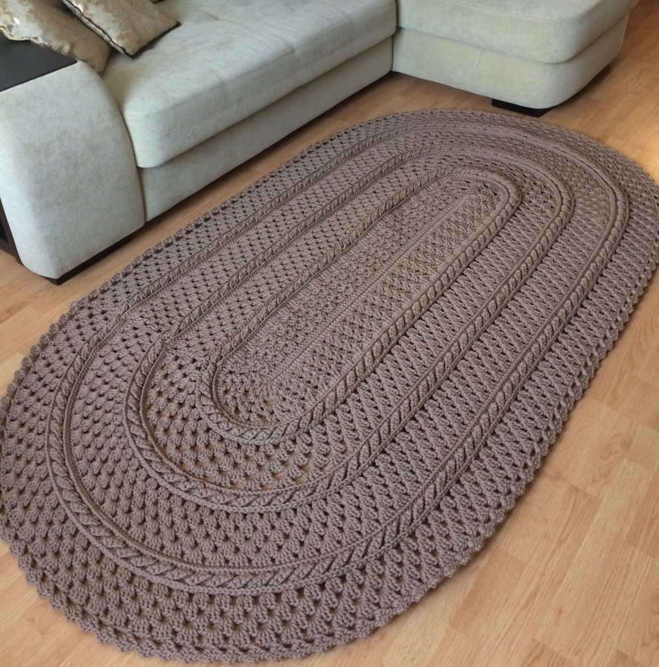 Коврик из ленточной пряжи