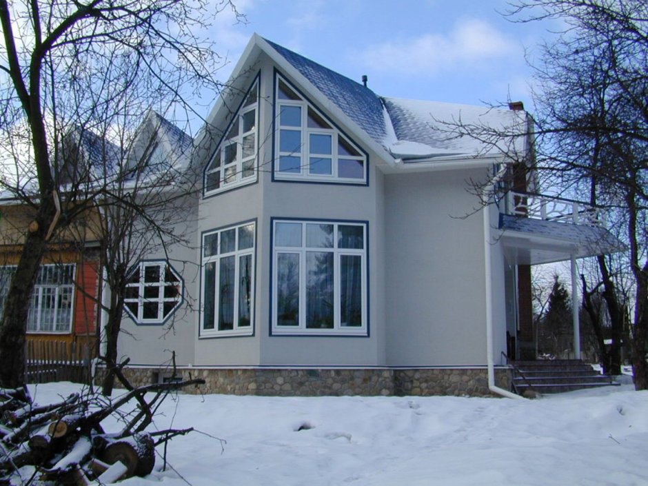 Пластиковые окна в комнате