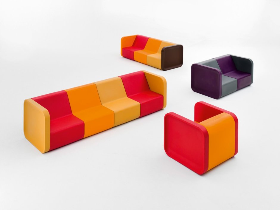 Задняя часть модульного дивана