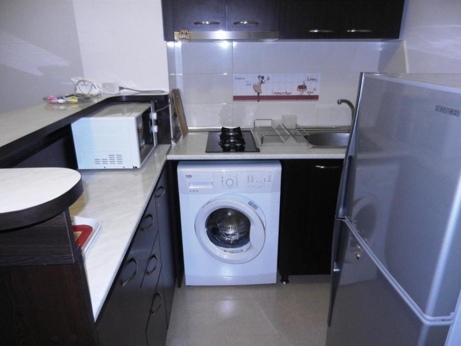 Стиральная машина под варочной панелью