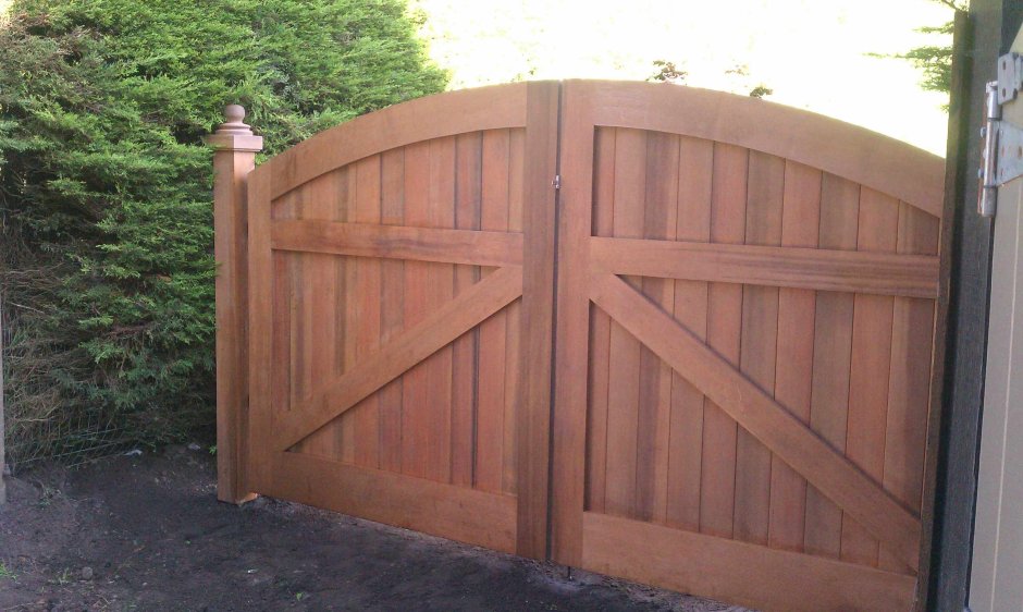 Усиленные деревянные ворота