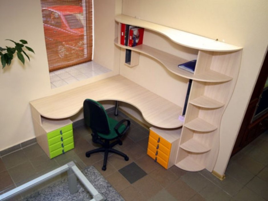 Стол угловой с тумбочкой Альфа 62 2