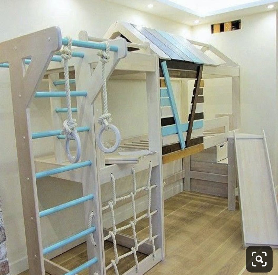 Кровать со спортивным комплексом для детей